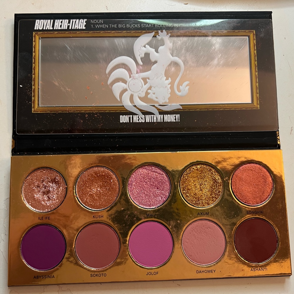 Used Uoma Coming 2 America eyeshadow palette